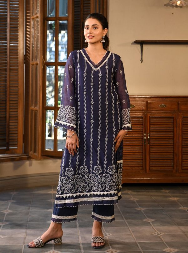 Mulmul Organza Parisa Navy Kurta With Mulmul Cotton Parisa Navy Pant on Sale