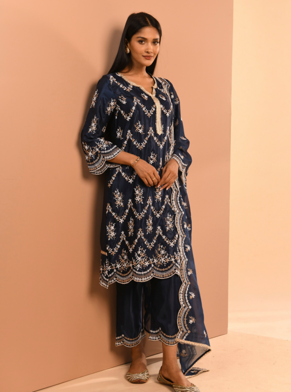 Mulmul Cupro Valaya Navy Kurta With Mulmul Cupro Valaya Navy Pant Online