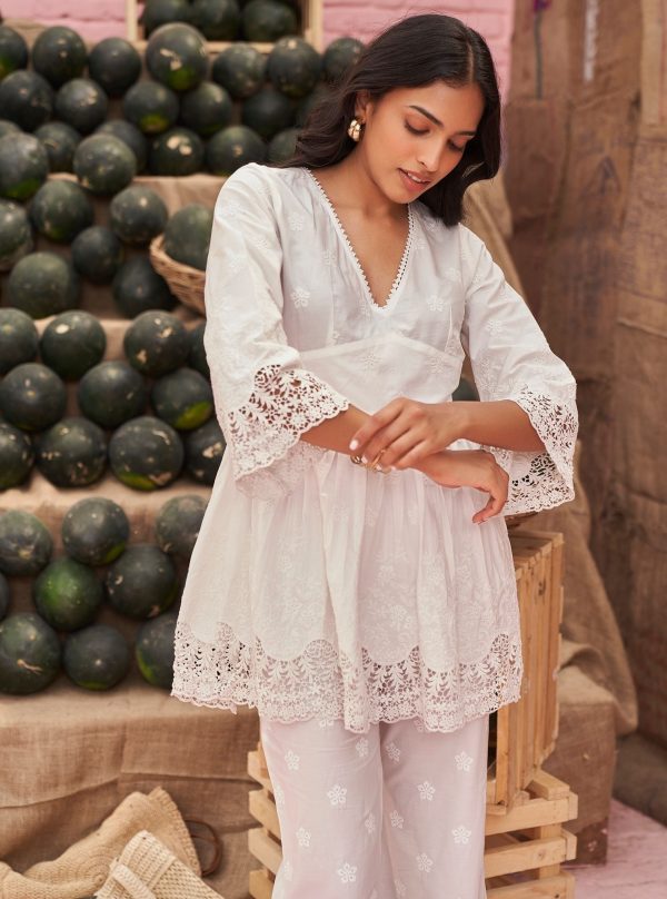 Mulmul Cotton Cilou White Top With Mulmul Cotton Cilou White Pant For Sale